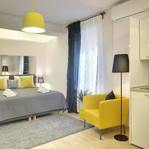 D&a Center With Free Parking Pula